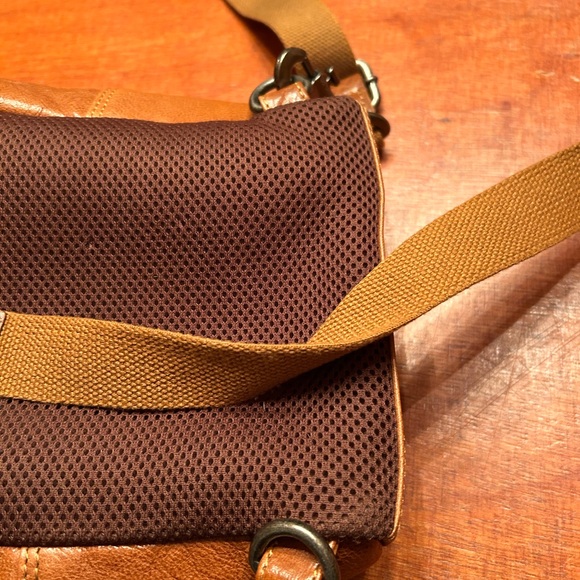 Spikes and sparrow leather, small one shoulder sling backpack Brandy Brown - Picture 8 of 8